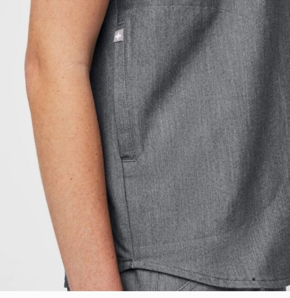 Figs Rafaela Oversized Scrub Top Women Mandarin Collar Grey Professional XL. - Picture 12 of 14